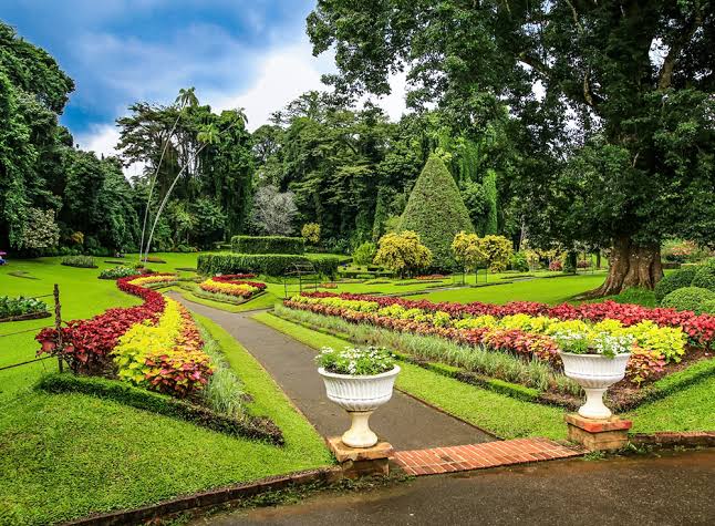 NUWARA ELIYA