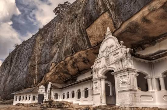 Drive to Sigiriya - Ancient Wonders & A Water-Kissed Paradise, image 2